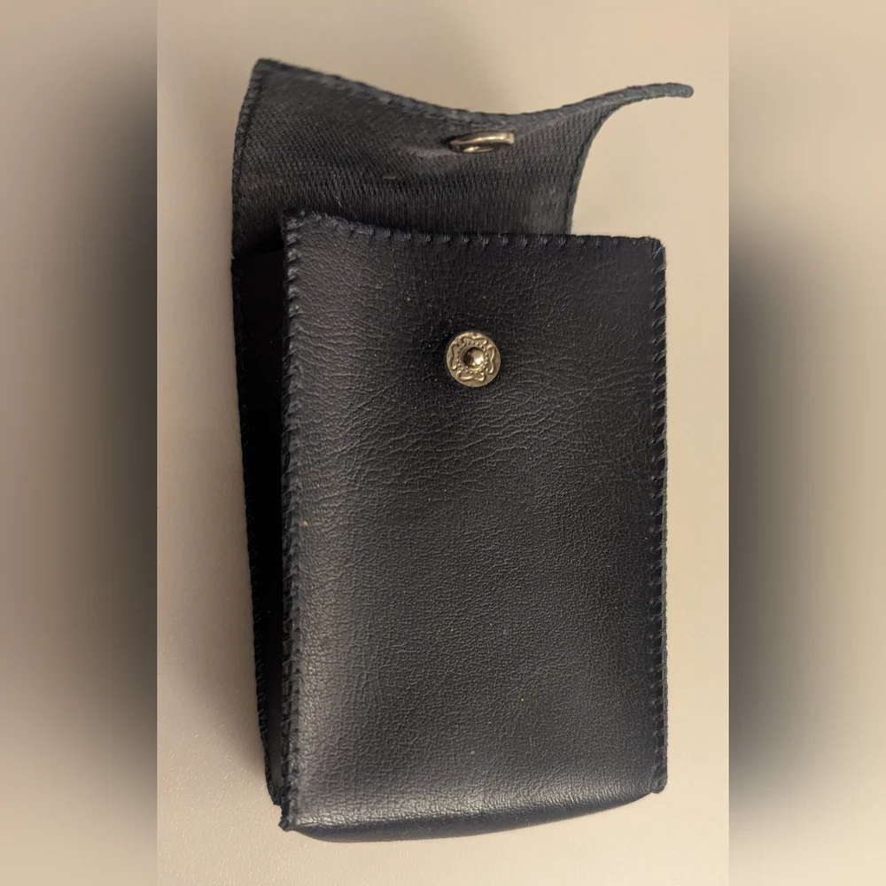 Vintage Digital Camera Case. Faux Leather. 4